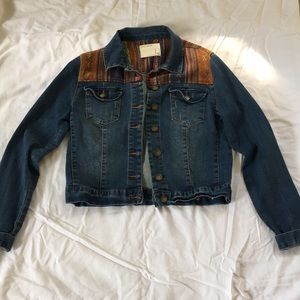 Jean jacket with embroidery MEDIUM